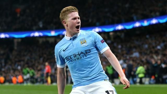 地方棋牌“双扣”配合：解析对友间如何通过舍牌信号传递炸弹数量的信息博弈。